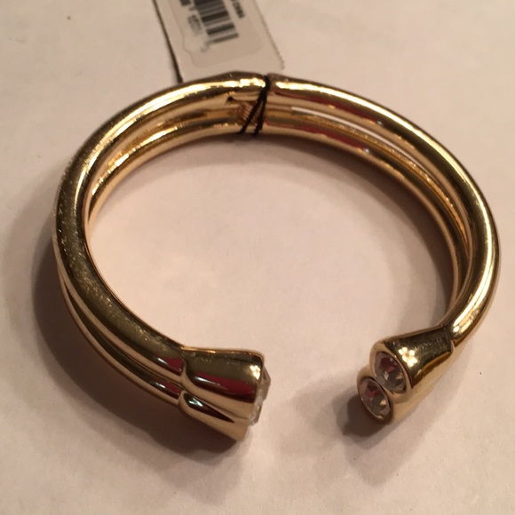 NWT Guess goldtone rhinestones open cuff bracelet - Picture 4 of 4